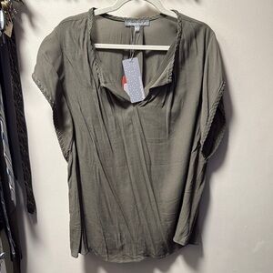 Daniel Rainn Green Mandarin Collar Blouse